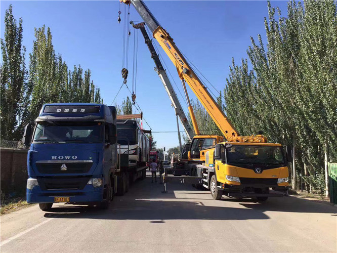 白碱滩区“省油又稳当”—— 吊车的 “智能节能” 技术